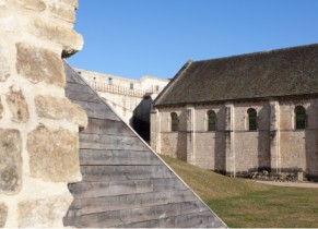 Salle de l'Echiquier à l'intérieur des remparts du Château de Caen
